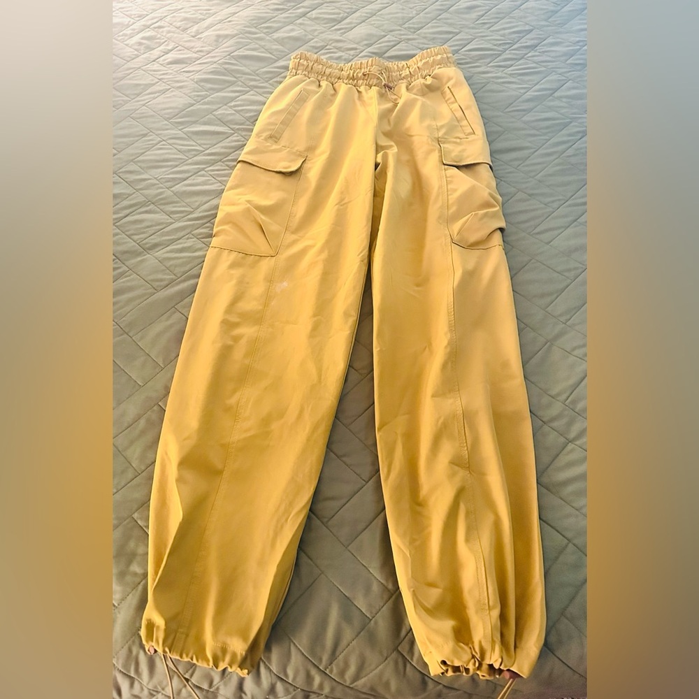 Fabletics Mustard Windbreaker Jogger Pants